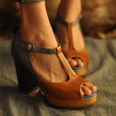 Vintage Sandalen mit offener Zehenpartie und T-förmiger Schnalle